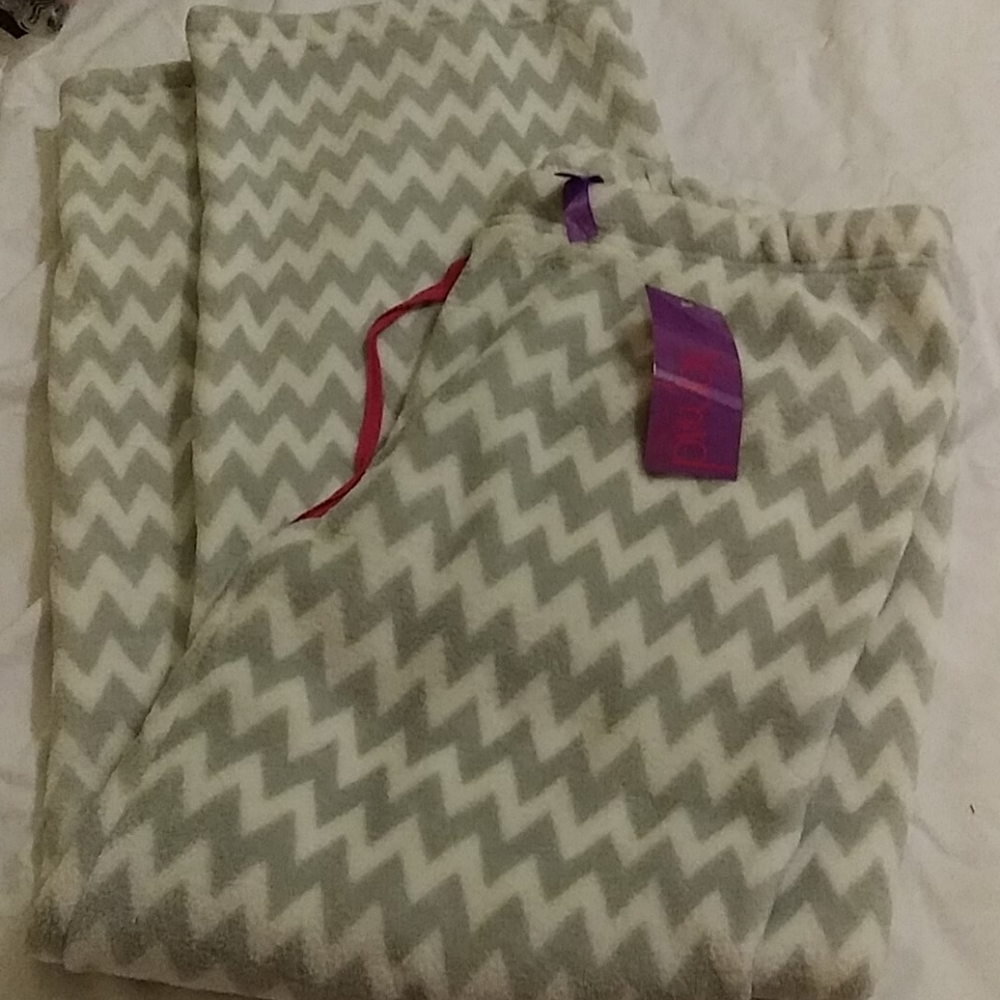 NEW Nomad Pajamas Bottoms